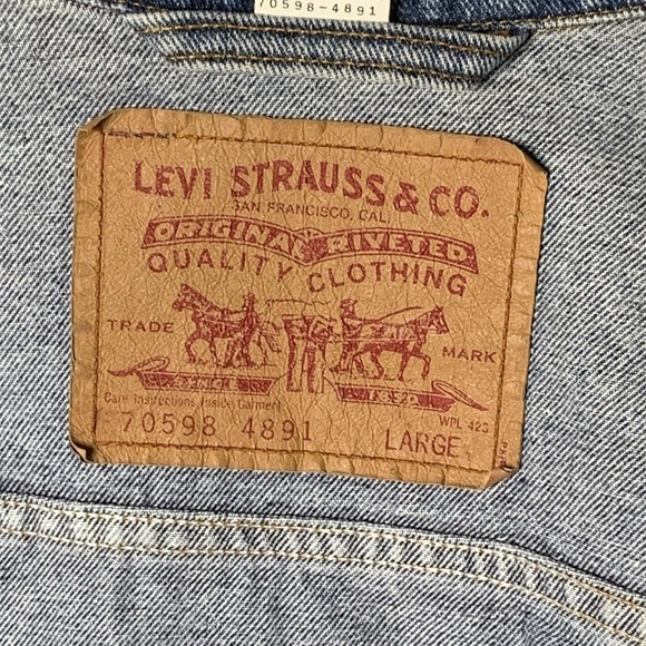 Levis Men’s Jean Jacket Size Large Cropped Denim 100% Cotton - Picture 7 of 16